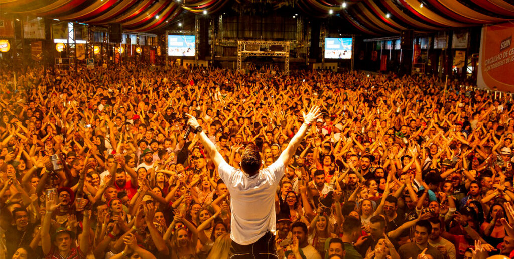 Cerveja e muito mais: conheça as maiores Oktoberfests do Brasil