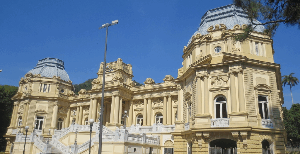 Governo do Rio manteve R$ 1 bi no Banco Master mesmo após alerta do Tribunal de Contas