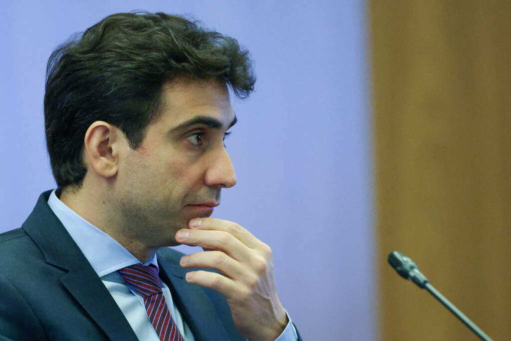 Galípolo sobre juros: “Se entendeu algum sinal futuro, entendeu errado”