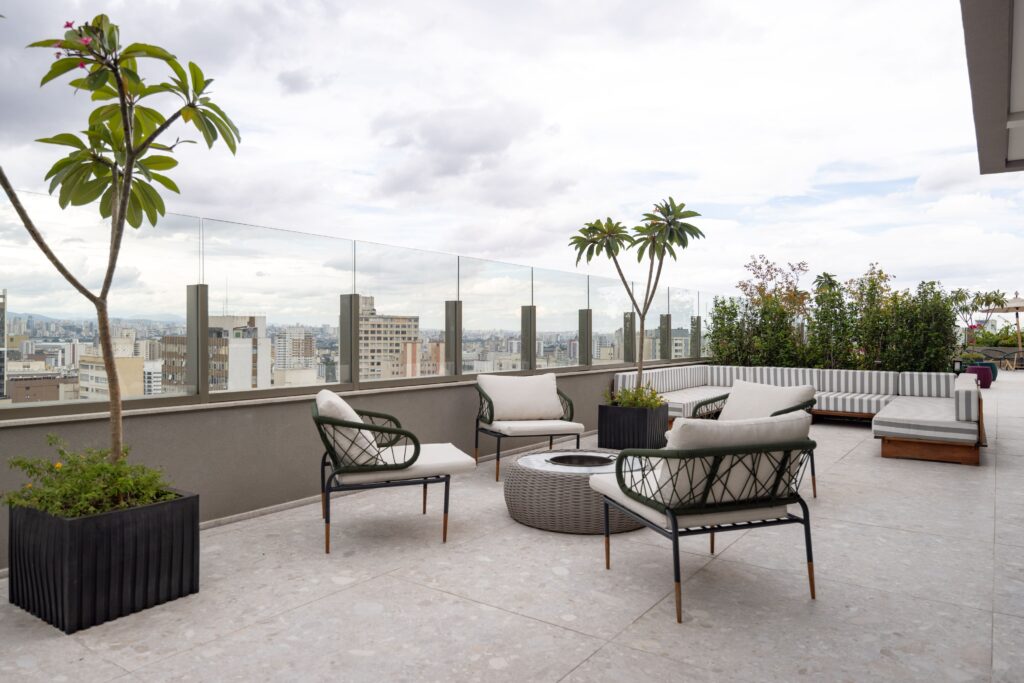 Prédios superequipados se tornam a escolha de quem busca praticidade e quer economizar tempo