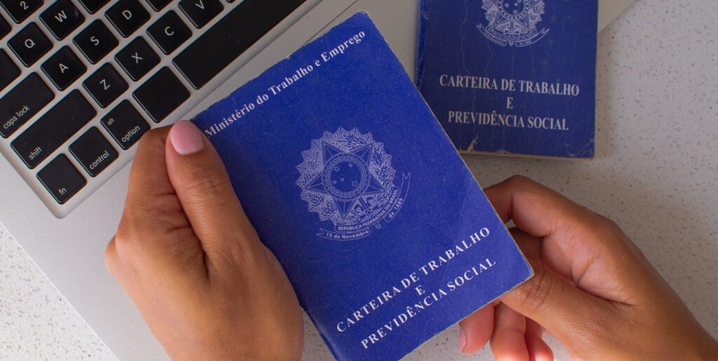 Brasil cria 85 mil empregos em outubro, pior resultado em 5 anos