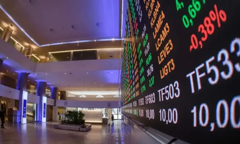 Bolsa sobe 1,7% e bate recorde com cenário externo favorável