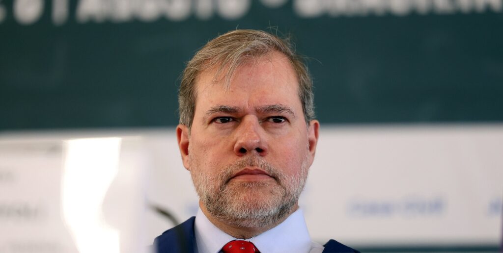 Dias Toffoli centraliza investigação do Banco Master no STF e mantém sigilo