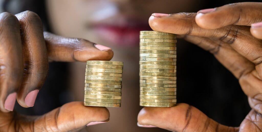 Mulheres e negros ganham até 65,9% menos que homens brancos, mesmo em cargos de liderança