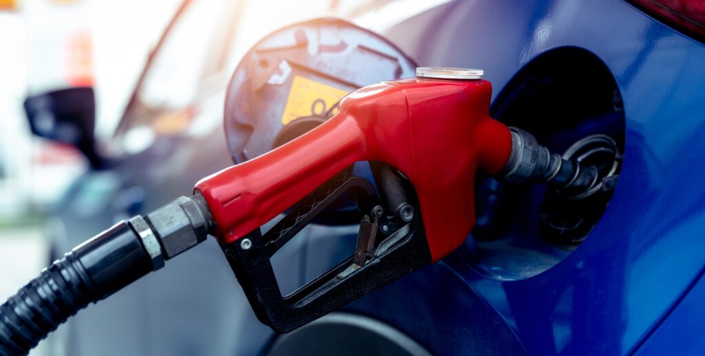 Inflação cumpre meta em 2025, mas serviços e energia seguem como alerta ao BC