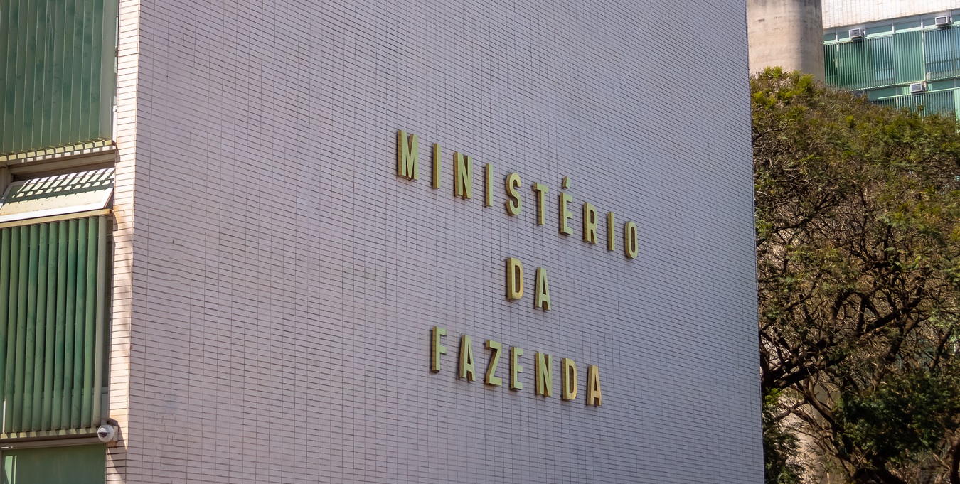 Ministério da Fazenda reduz para 2,3% estimativa do PIB em 2026