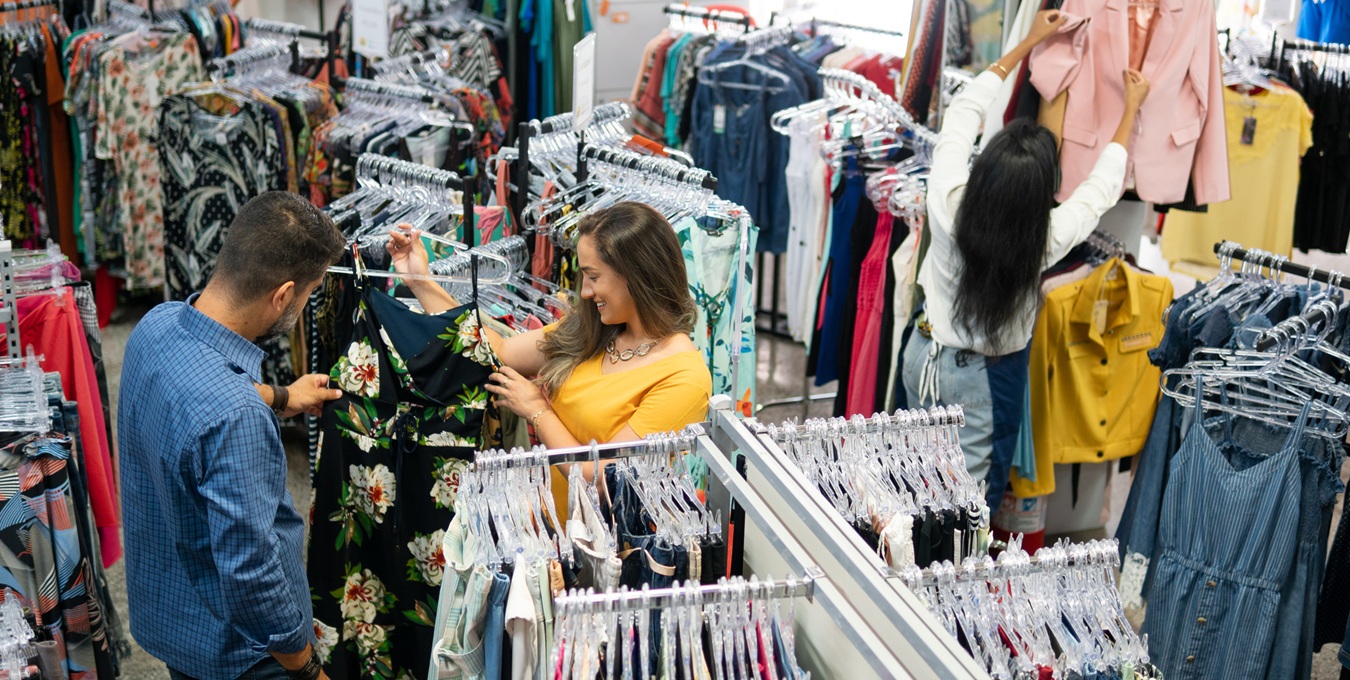 Serviços batem recorde em janeiro, mas núcleo ligado ao consumidor desacelera