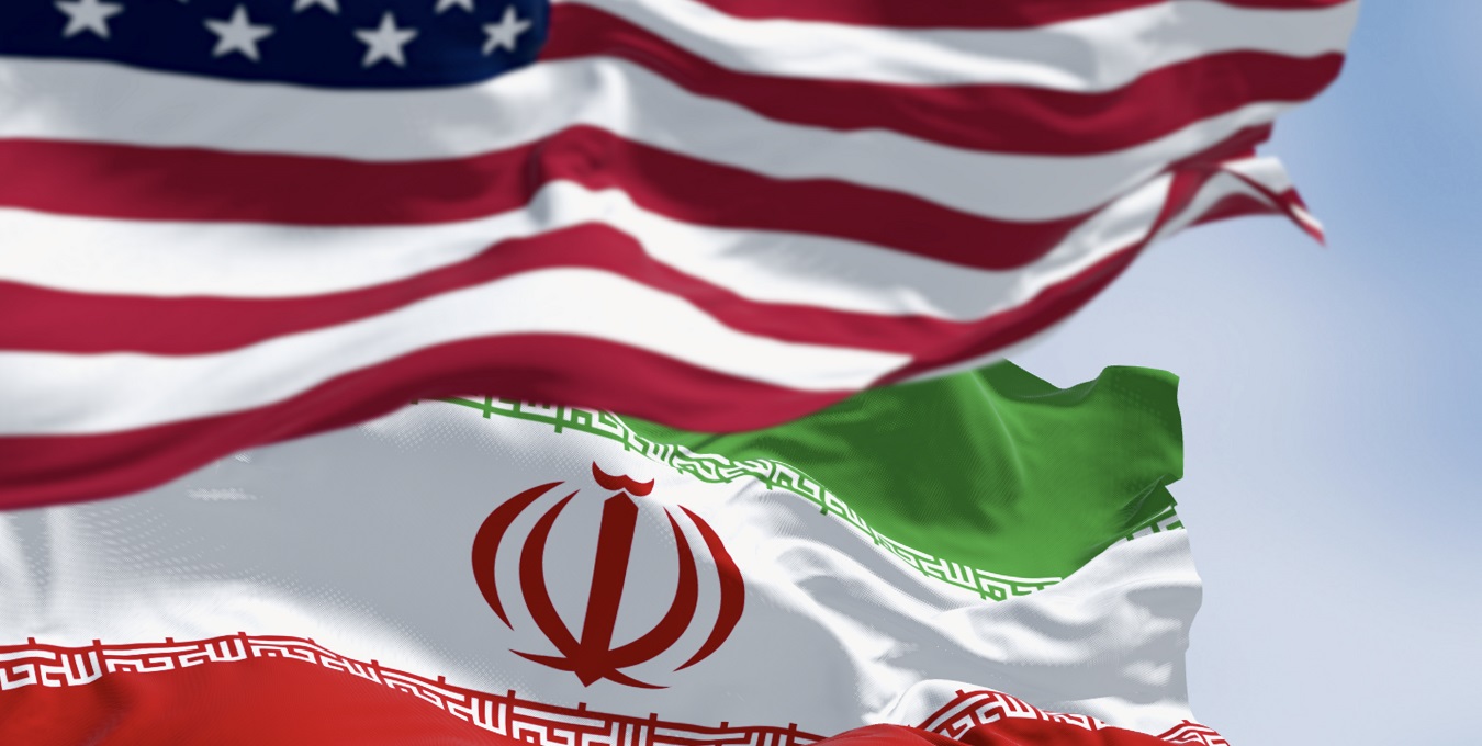 Ataque de EUA e Israel ao Irã mata líder supremo e escancara risco de escalada global