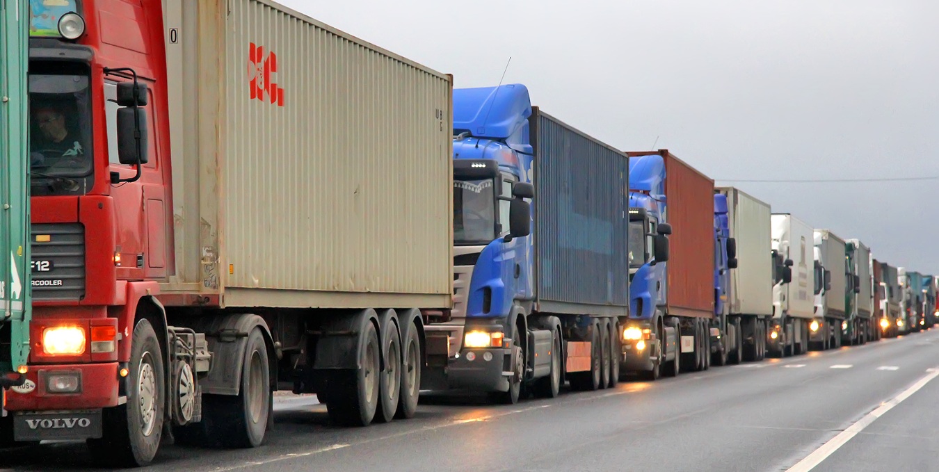 Governo endurece fiscalização do frete e ameaça cassar registro para conter greve de caminhoneiros