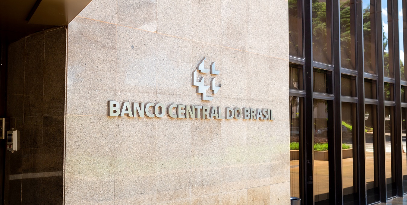 Copom decide Selic em meio a pressão da inflação e guerra no Oriente Médio