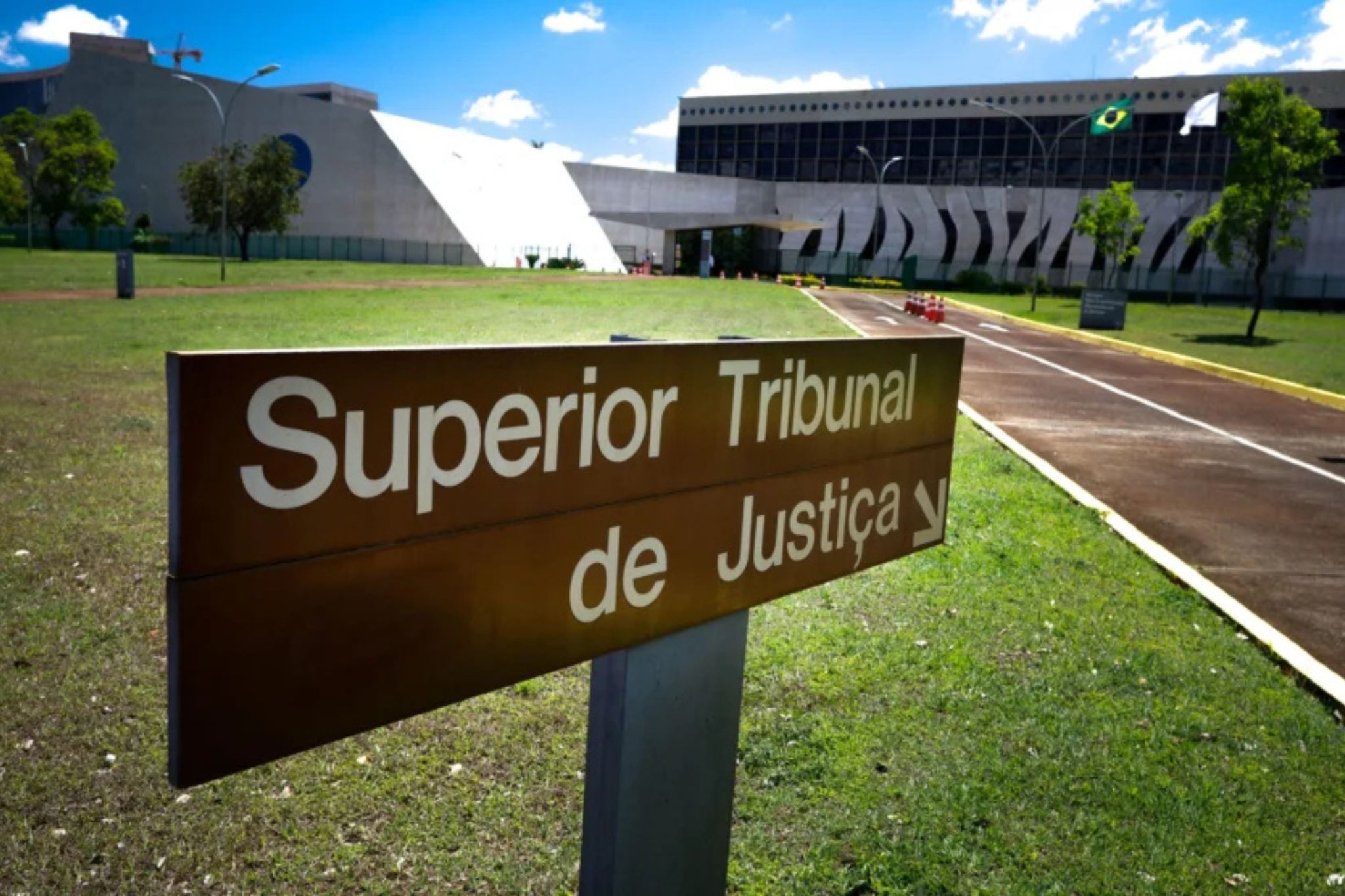 STJ afasta efeito retroativo de aditivos em recuperação judicial e reforça segurança jurídica para credores e empresas