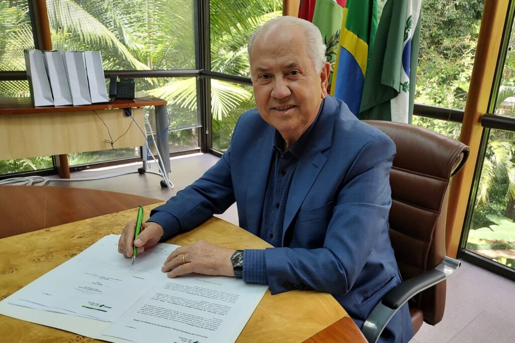 A democracia refém de partidos enfraquecidos